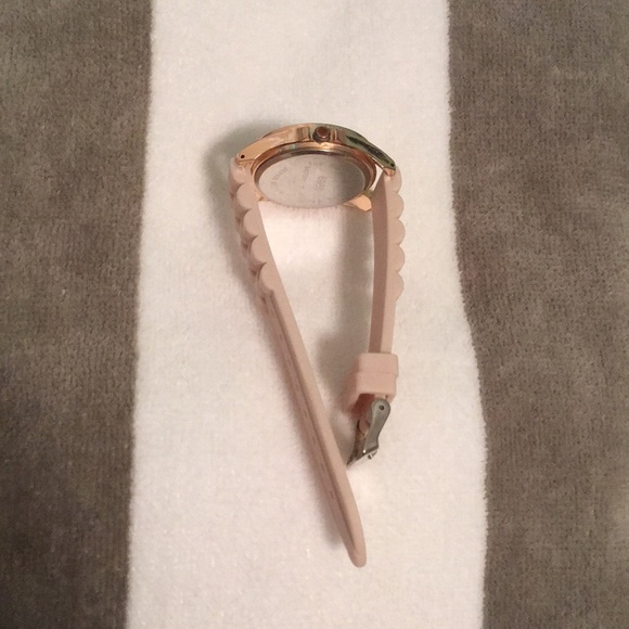 Rose Gold Floral Face Watch - Picture 5 of 5